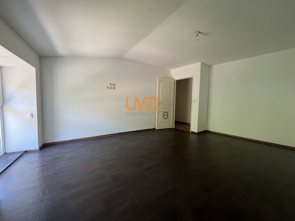 Photo 11 : Maison rénovée avec grand garage et terrasse – Antraigues-sur-Vo