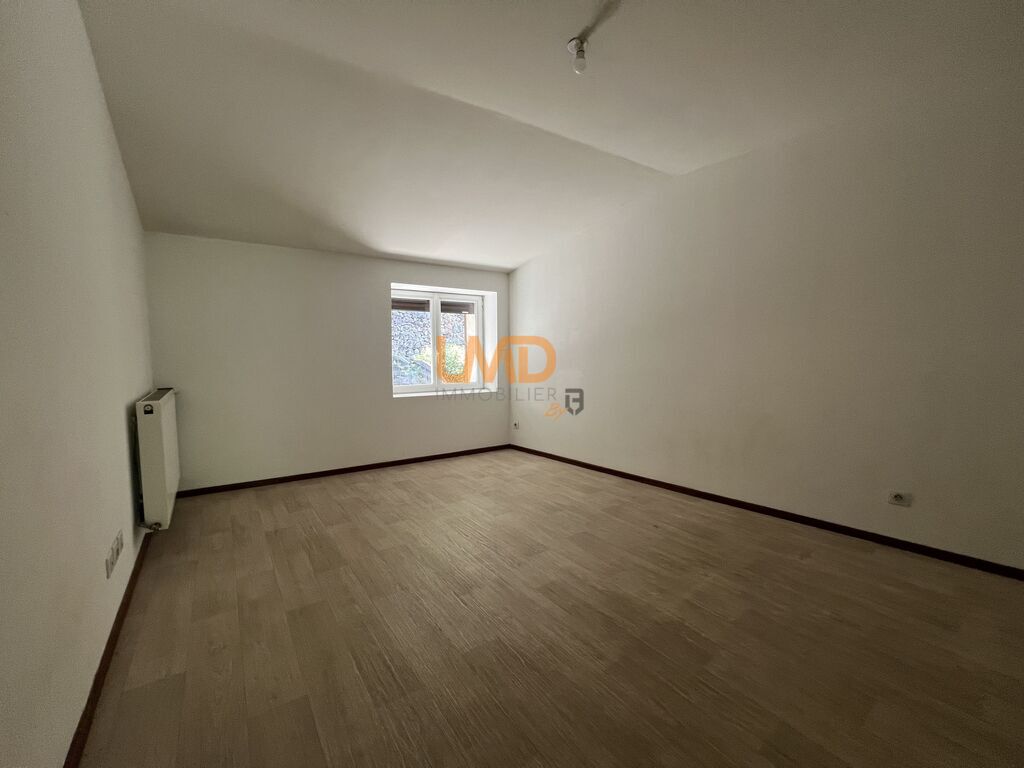 Photo 12 : Maison rénovée avec grand garage et terrasse – Antraigues-sur-Vo