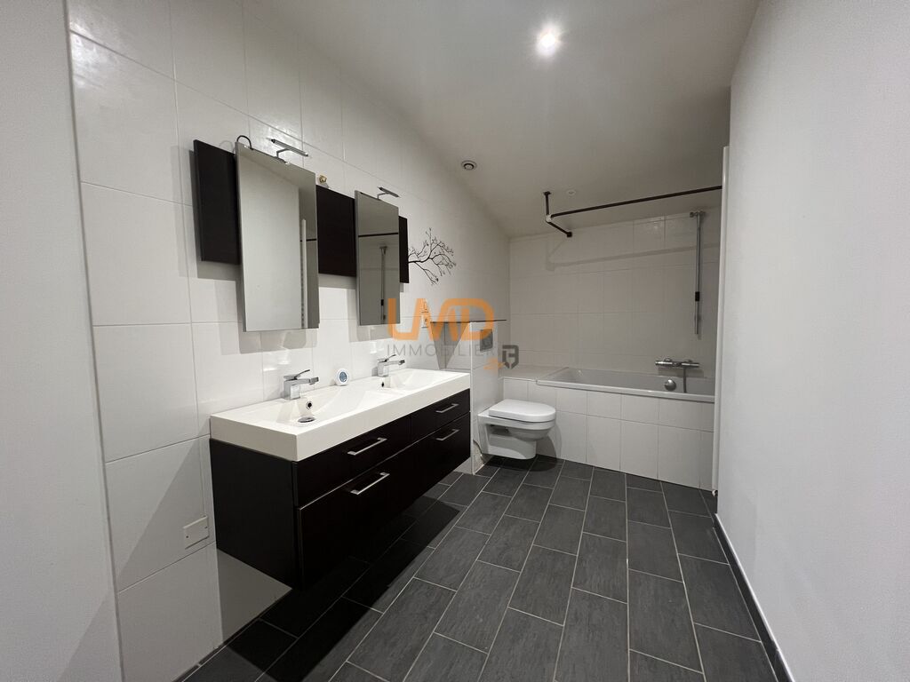 Photo 14 : Maison rénovée avec grand garage et terrasse – Antraigues-sur-Vo