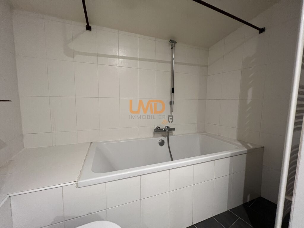 Photo 15 : Maison rénovée avec grand garage et terrasse – Antraigues-sur-Vo