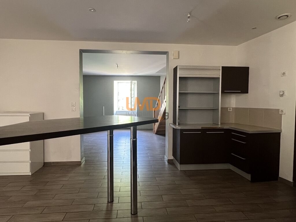 Photo 4 : Maison rénovée avec grand garage et terrasse – Antraigues-sur-Vo