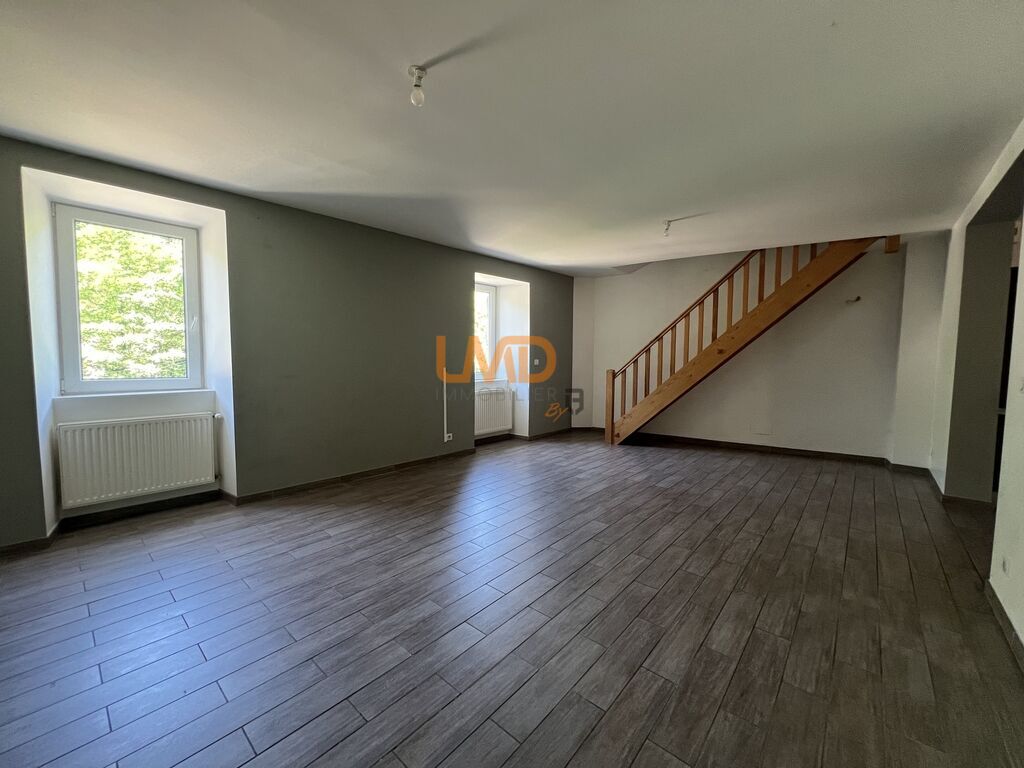 Photo 6 : Maison rénovée avec grand garage et terrasse – Antraigues-sur-Vo