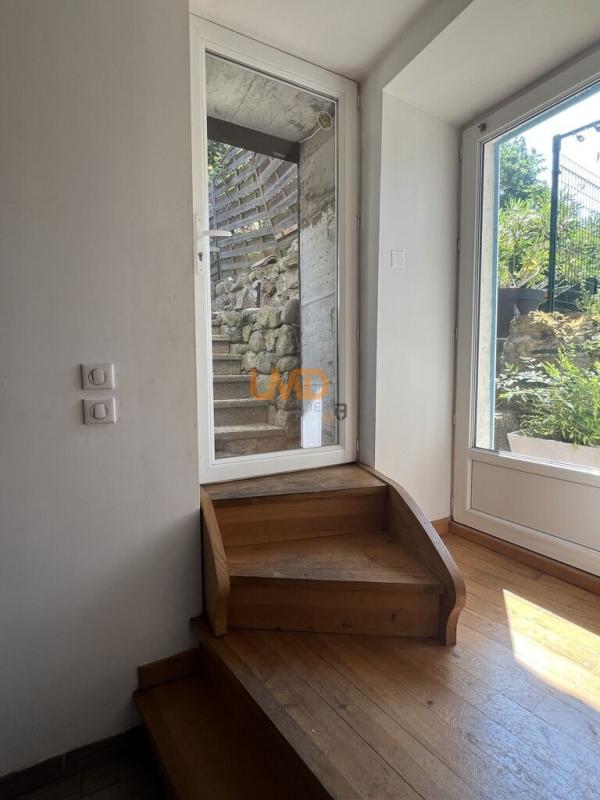 Photo 7 : Maison rénovée avec grand garage et terrasse – Antraigues-sur-Vo