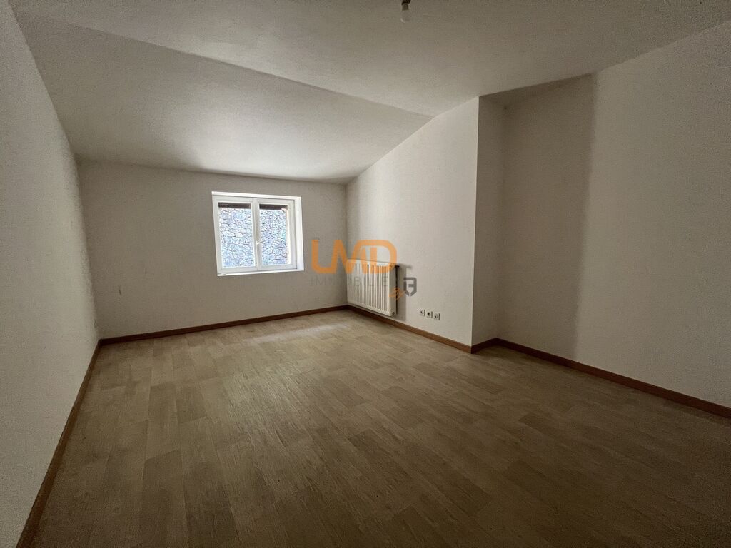 Photo 8 : Maison rénovée avec grand garage et terrasse – Antraigues-sur-Vo