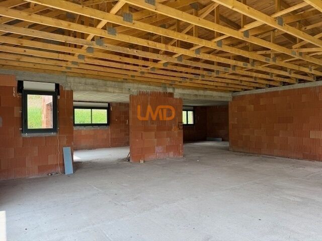 Photo 2 : Maison neuve à terminer