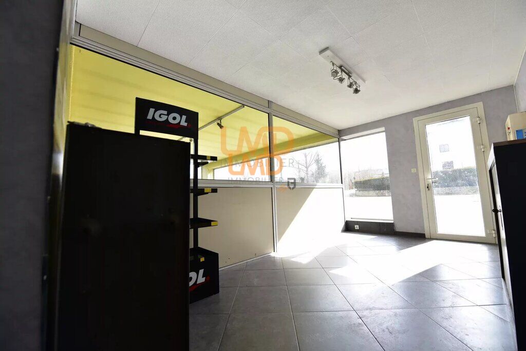 Photo 8 : Local commercial