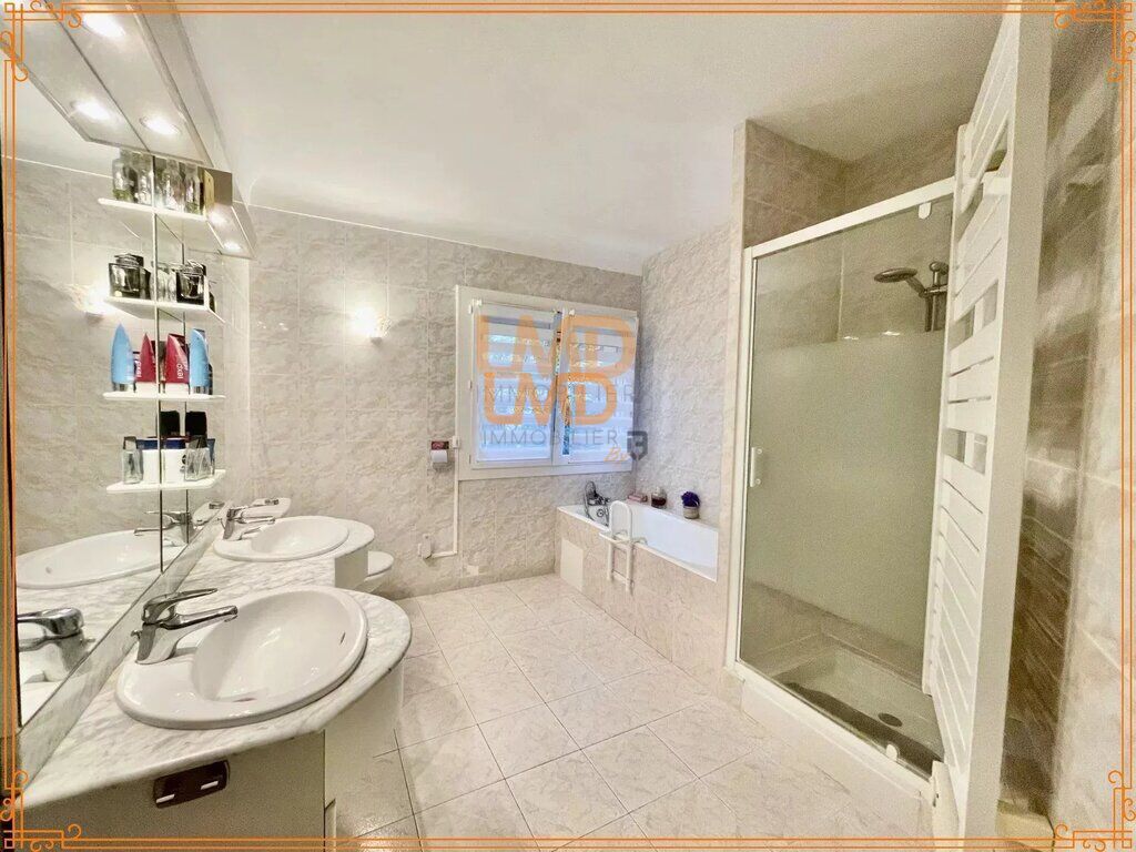 Photo 18 : Élégante villa 176 m², piscine, 3 grands garages, appartement