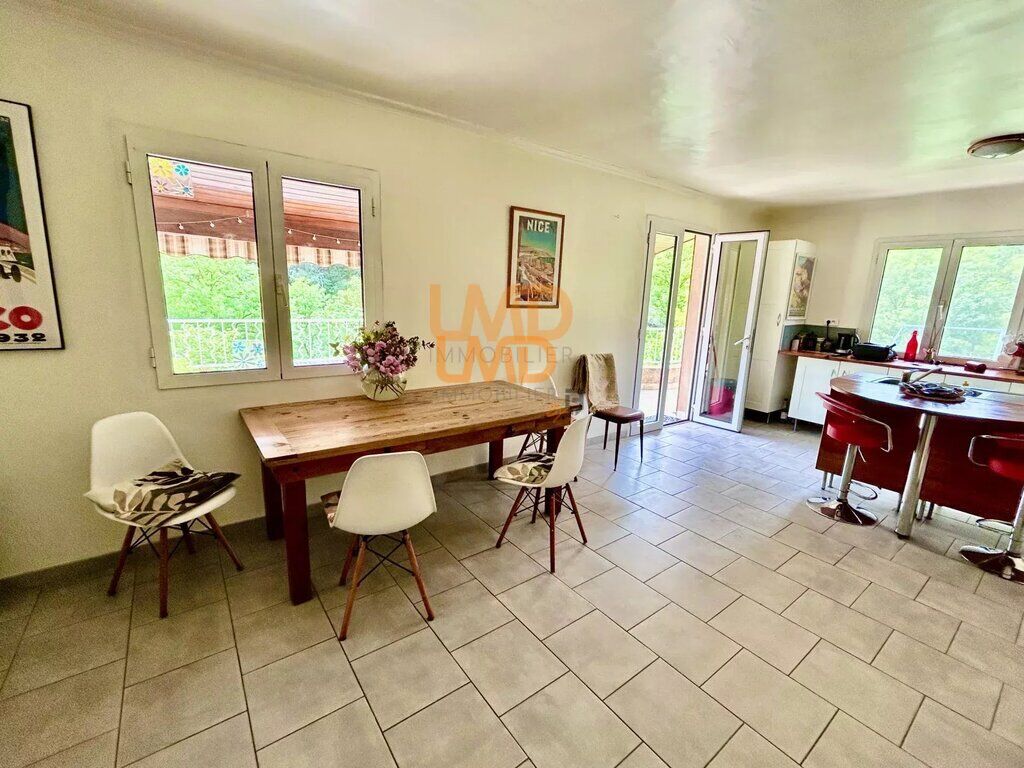 Photo 9 : Maison Traversante, R+1, Terrasse, Jardin, Piscine, Calme, Lumin