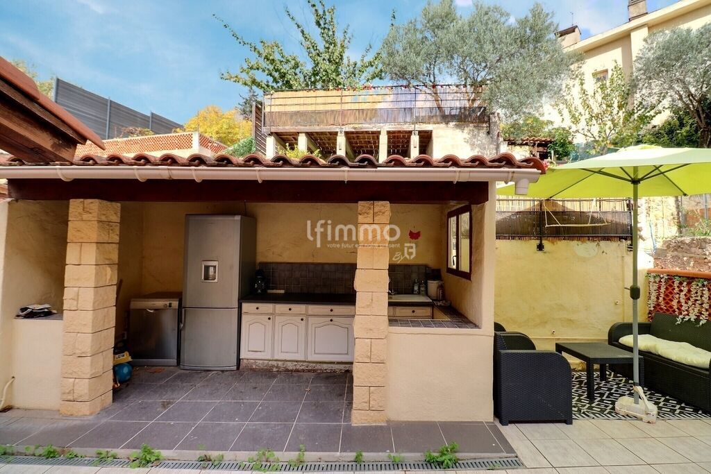 Photo 15 : Maison mitoyenne T5 avec extérieur et piscine