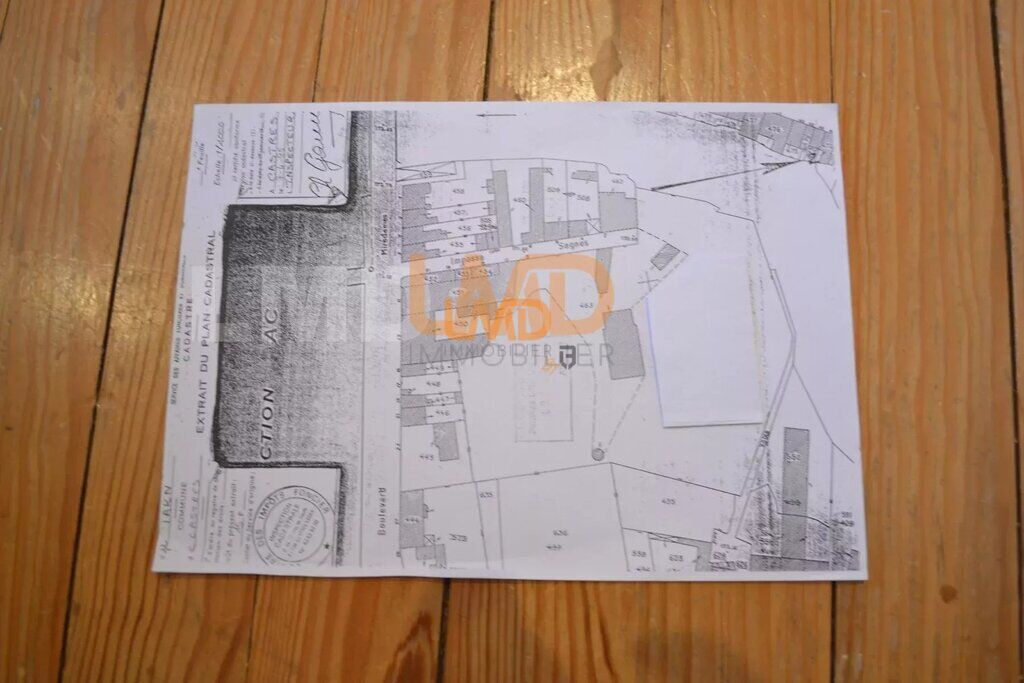 Photo 4 : Immeuble DE Ville Avec Appartements ET Commerce