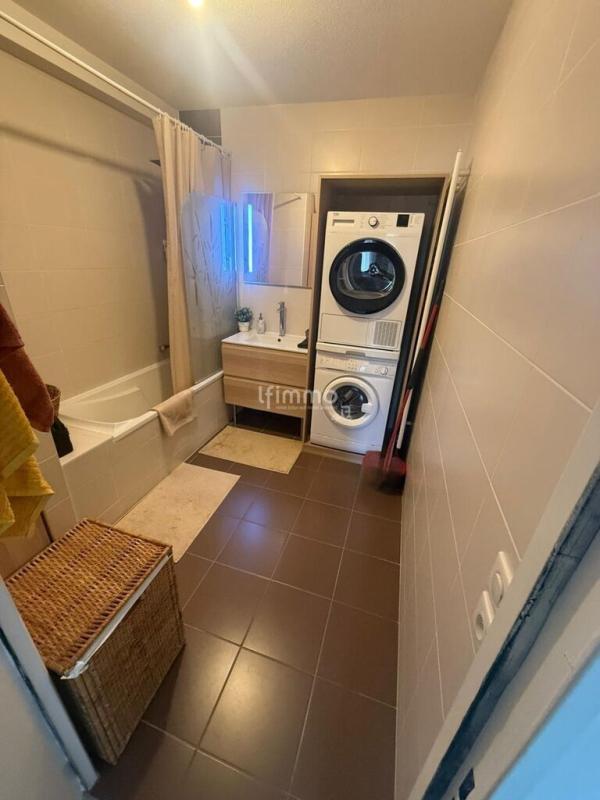 Photo 8 : Bel appart 3 p. de 68 m² env. avec garage et parking