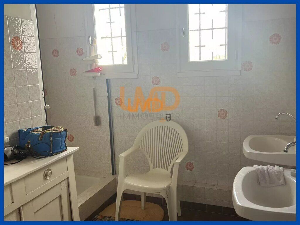 Photo 13 : maison T7 sur sous-sol avec piscine sur 1653 m² de terrain clôt