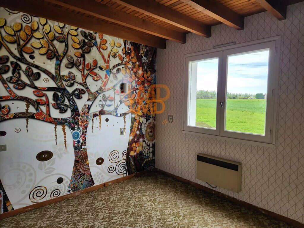 Photo 18 : maison T7 sur sous-sol avec piscine sur 1653 m² de terrain clôt