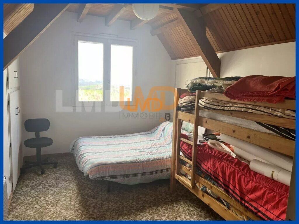 Photo 29 : maison T7 sur sous-sol avec piscine sur 1653 m² de terrain clôt