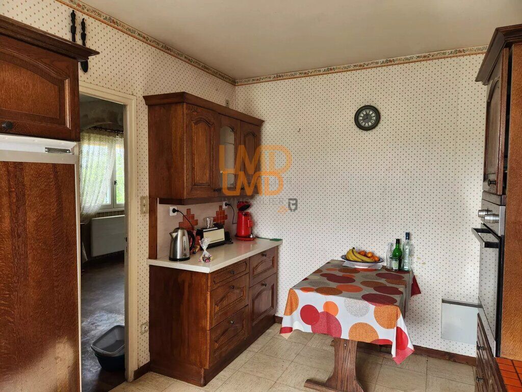 Photo 4 : maison T7 sur sous-sol avec piscine sur 1653 m² de terrain clôt