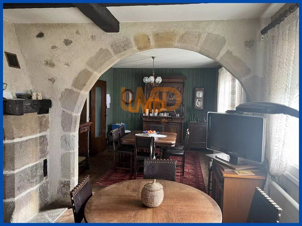 Photo 8 : maison T7 sur sous-sol avec piscine sur 1653 m² de terrain clôt