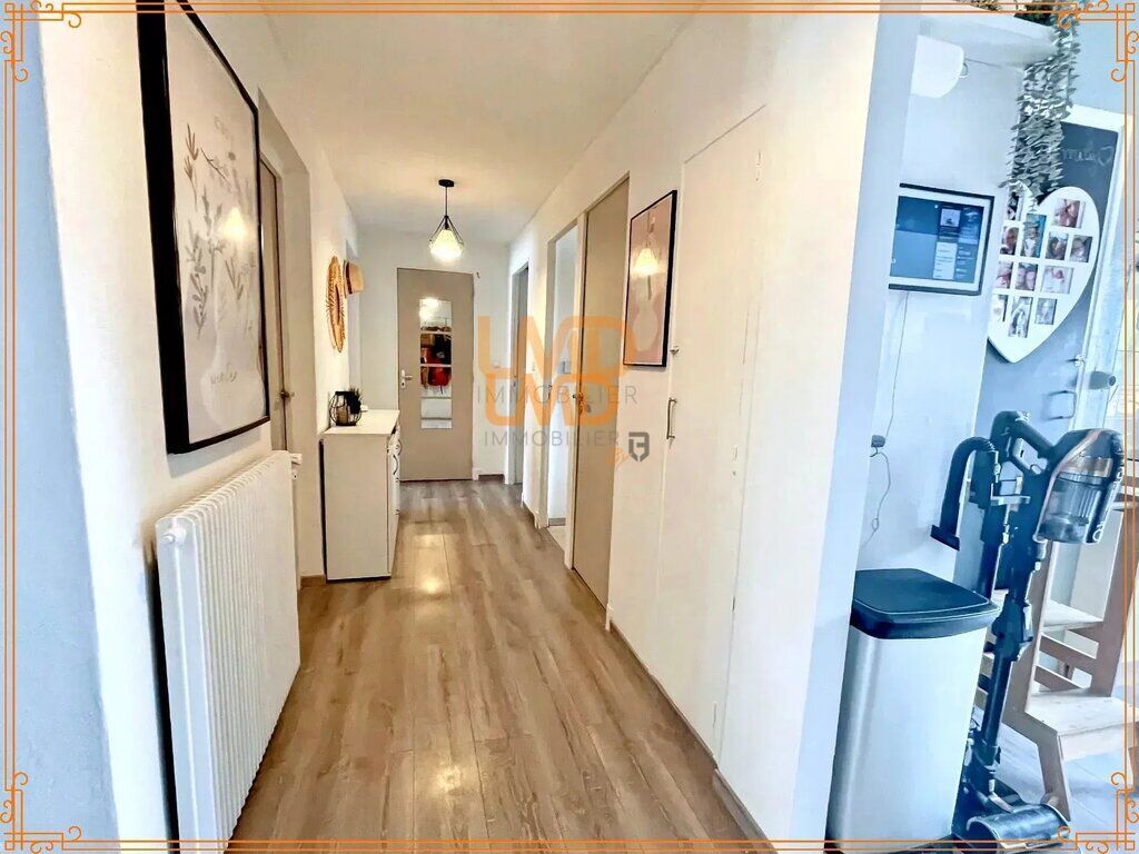 Photo 9 : Coup de CŒUR – T4 Traversant 90 m² – Balcons – Cave