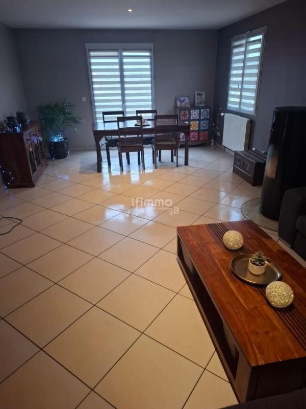 Photo 3 : maison lumineuse de 177 m2 + r1 à Penchard 77