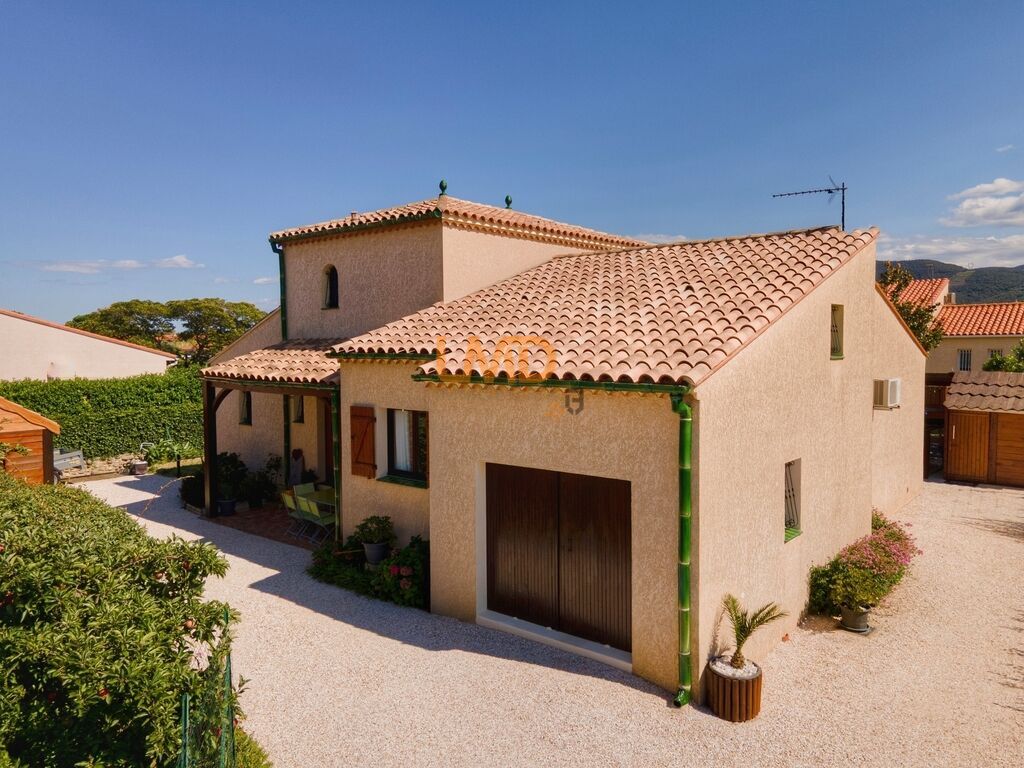 Photo 5 : Villa T5 piscine et garage