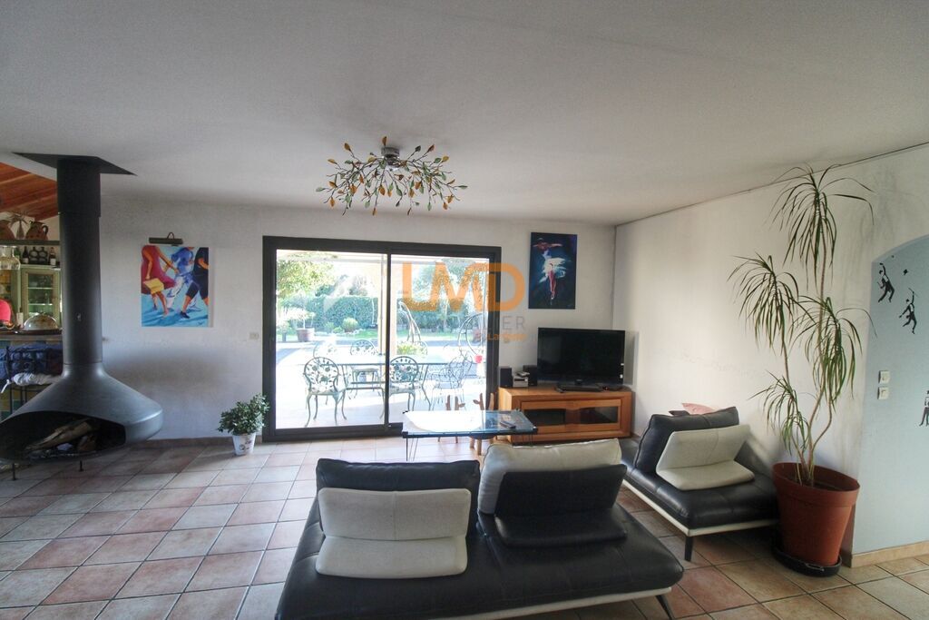 Photo 7 : Villa T5 piscine et garage