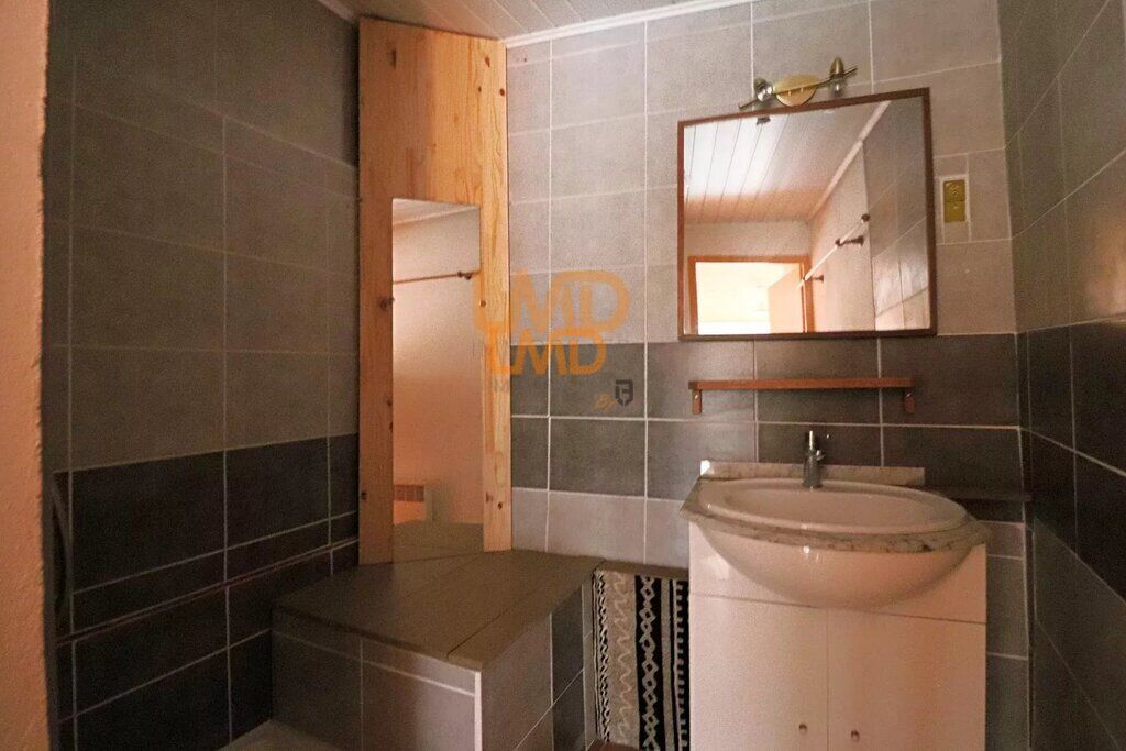 Photo 12 : Maison de village en pierre - 95m2 - 4 chambres - Terrain non at