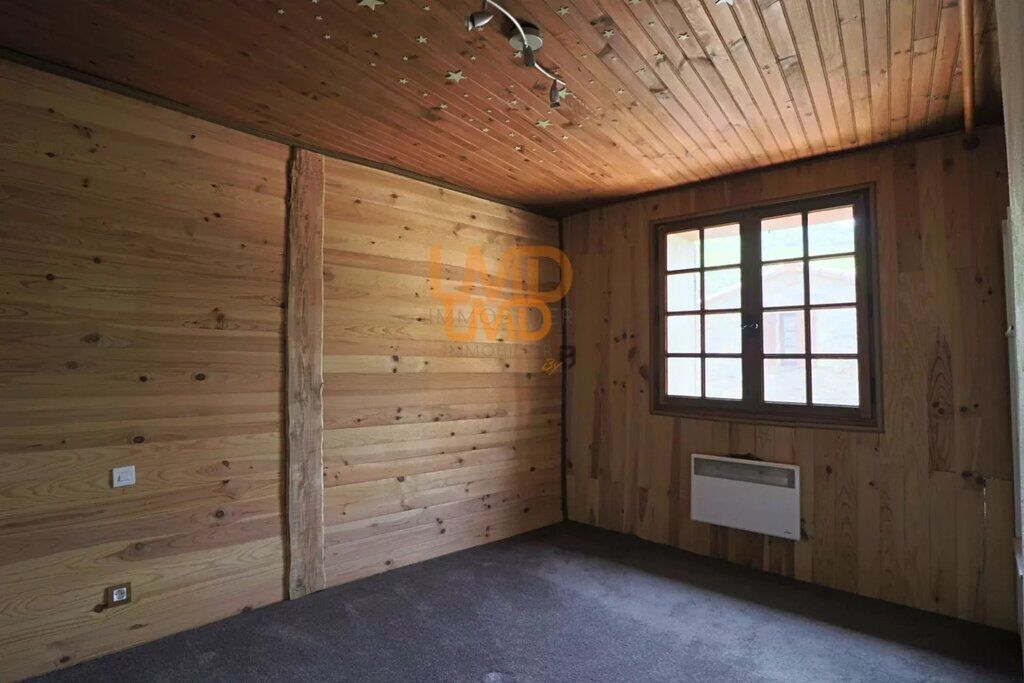 Photo 14 : Maison de village en pierre - 95m2 - 4 chambres - Terrain non at