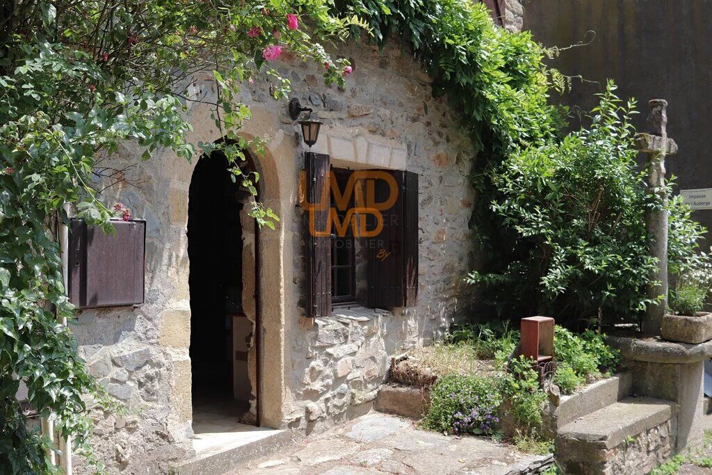 Photo 3 : Maison de village en pierre - 95m2 - 4 chambres - Terrain non at