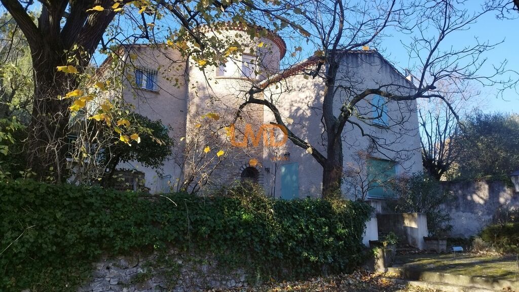 Photo 11 : Villa atypique proche centre-ville, grande parcelle