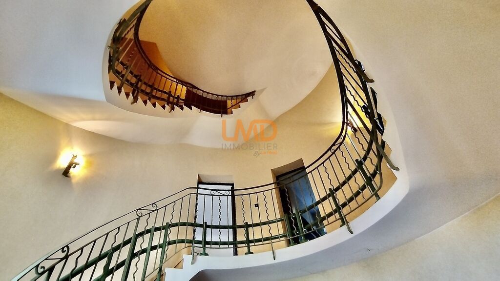 Photo 4 : Villa atypique proche centre-ville, grande parcelle