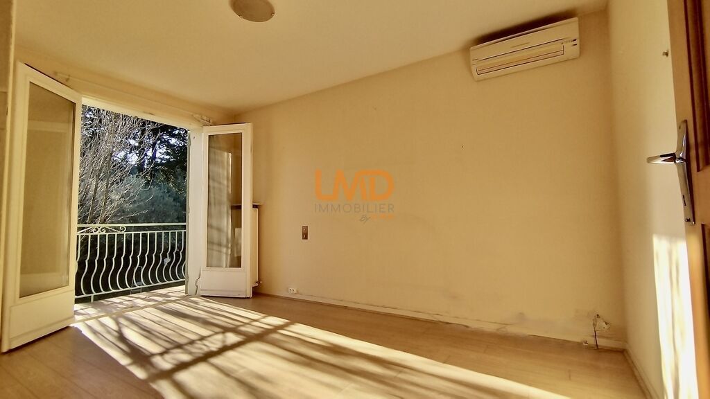 Photo 7 : Villa atypique proche centre-ville, grande parcelle