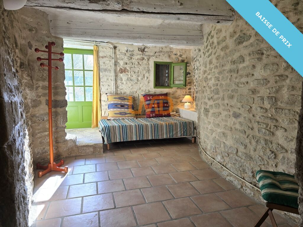 Photo 19 : Authentique mas du 18ᵉ à Gordes avec piscine et vue panoramique