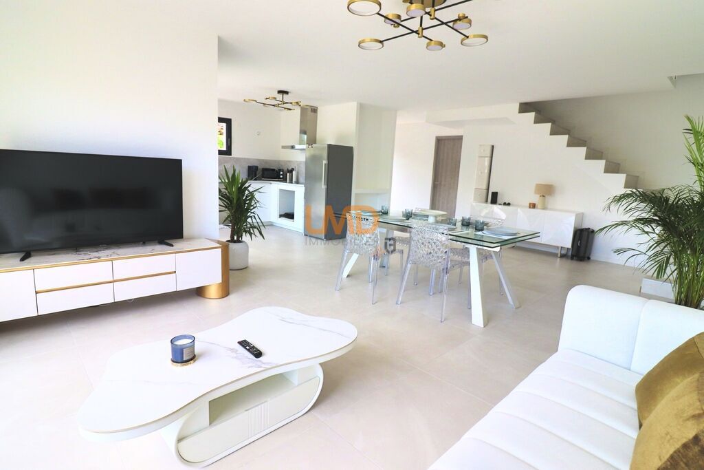 Photo 7 : Besse sur Issole: maison T6 145m2 terrain 670m2