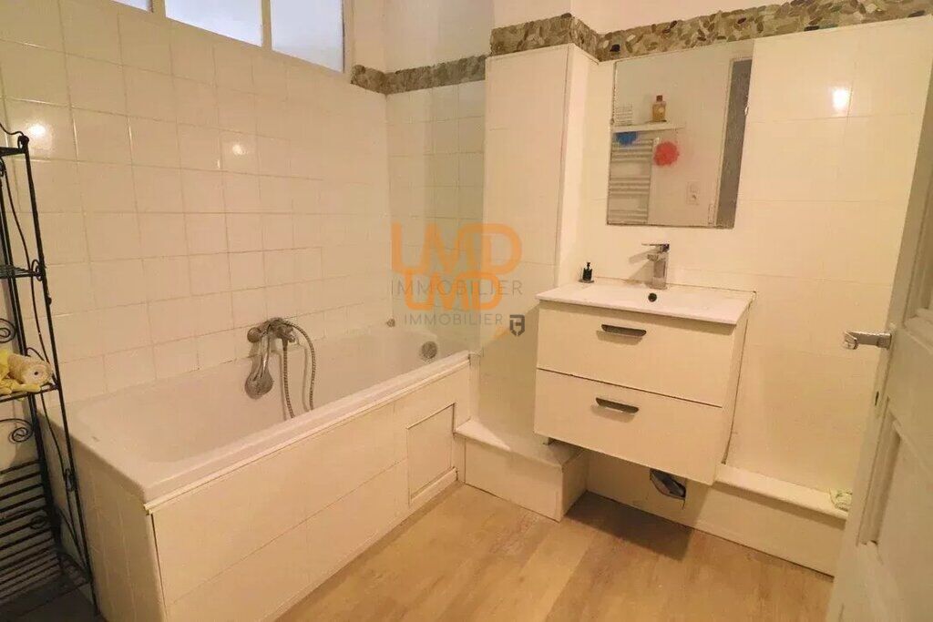 Photo 6 : Centre Le Luc: Maison de ville T5 90m2