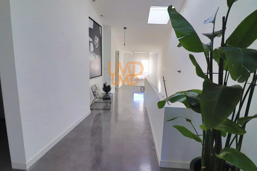 Photo 10 : Saint Maximin: Maison récente 190m2 en centre ville