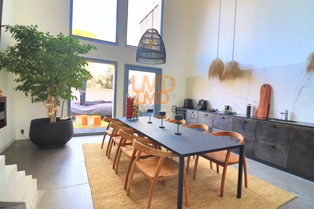 Photo 1 : Saint Maximin: Maison récente 190m2 en centre ville