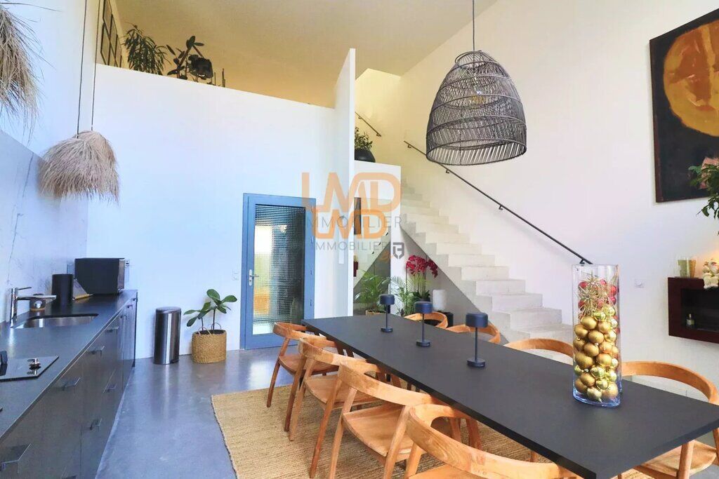 Photo 2 : Saint Maximin: Maison récente 190m2 en centre ville