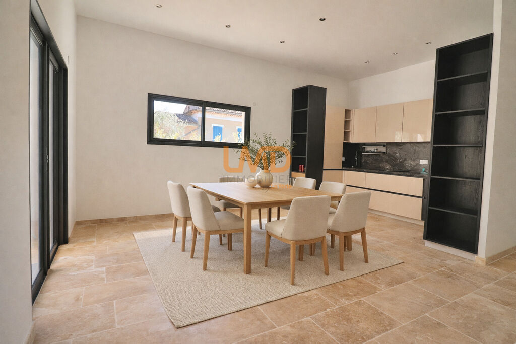 Photo 5 : Cotignac: Maison t5 de 218m2, terrain 1500m2