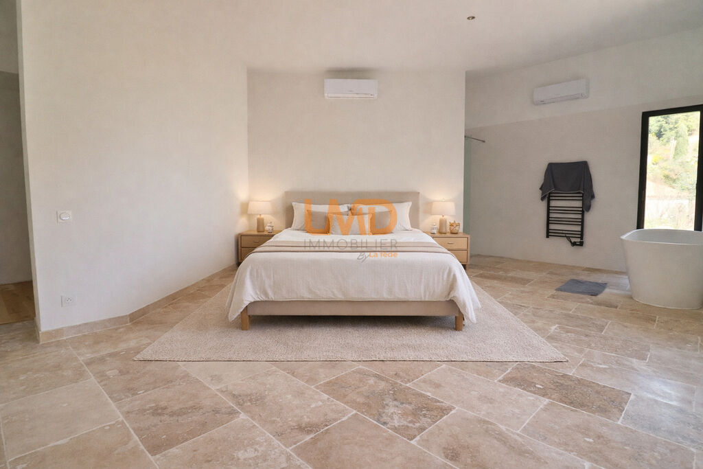 Photo 8 : Cotignac: Maison t5 de 218m2, terrain 1500m2