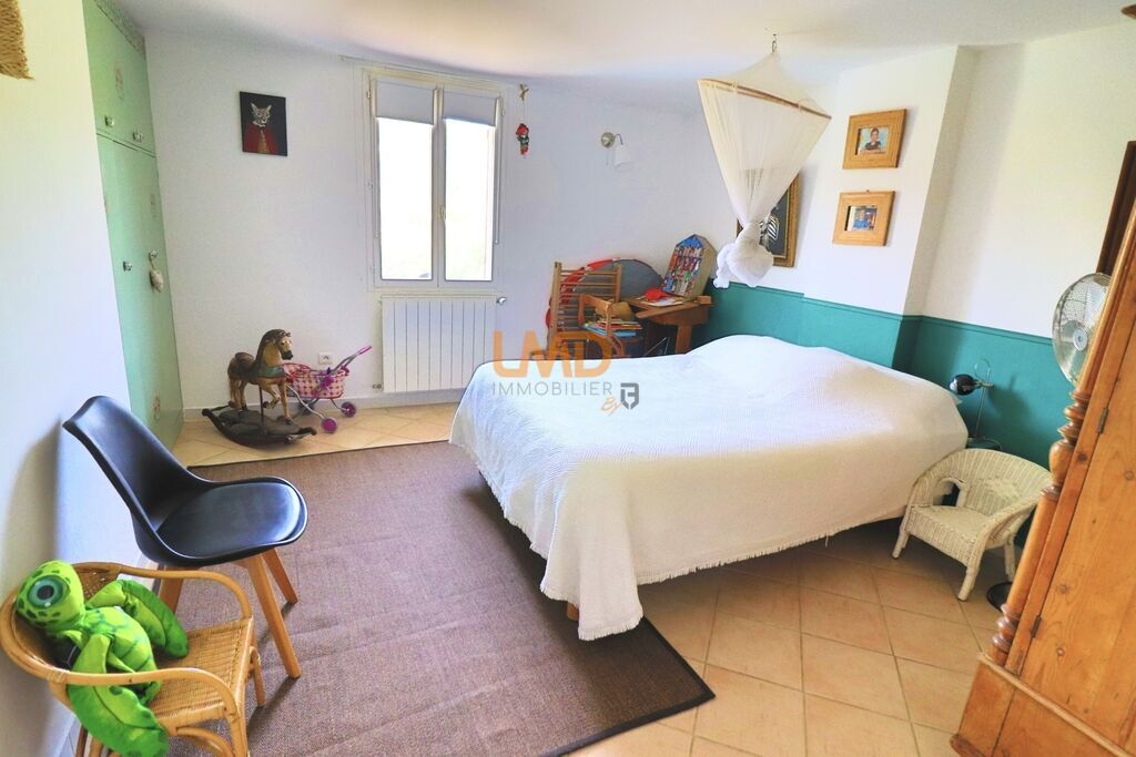 Photo 10 : Cotignac: maison T5 de 165m2 sur terrain 1500m2