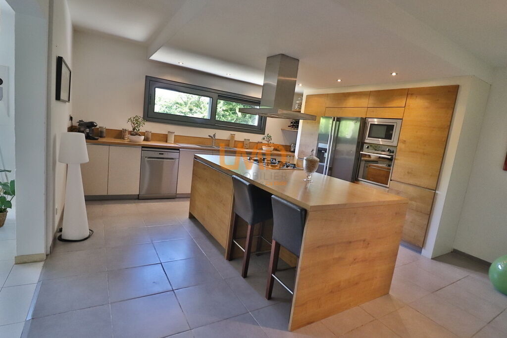 Photo 6 : Propriété de 280m2 à Pujaut dans le Gard