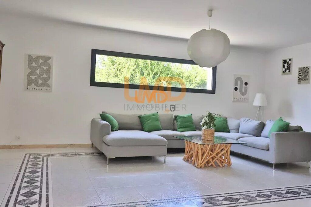 Photo 8 : Propriété de 280m2 à Pujaut dans le Gard