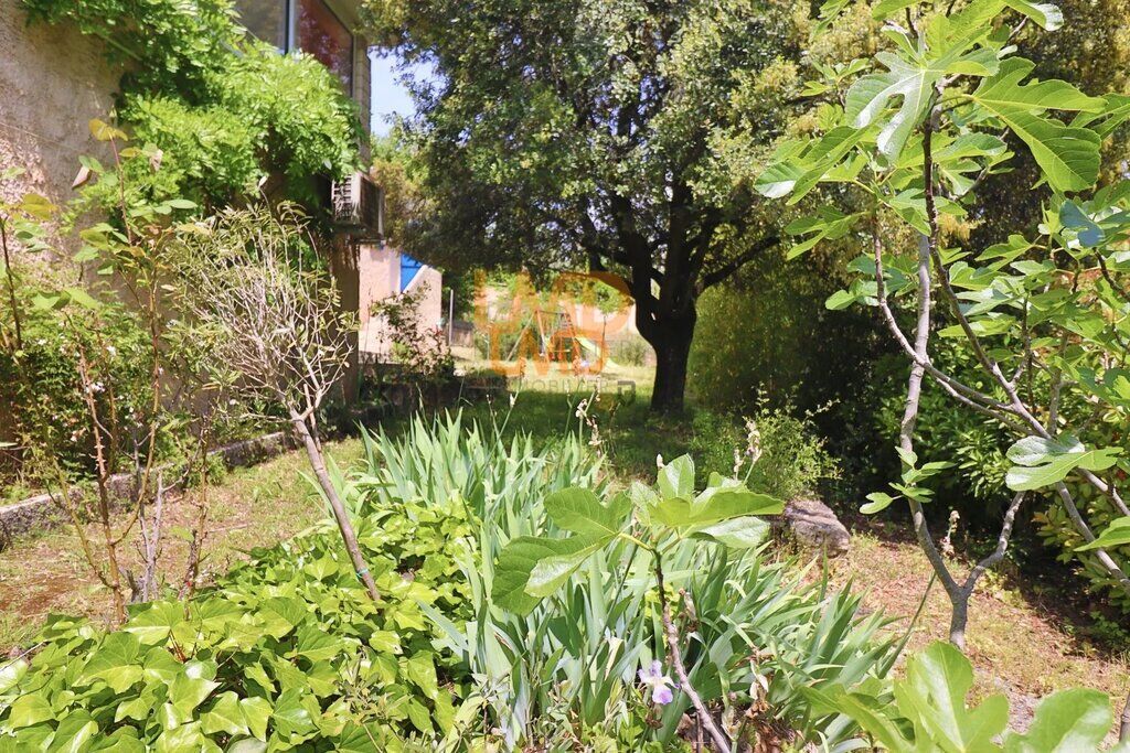 Photo 3 : Saint Maximin: Maison T4 127m2 terrain 1011m2