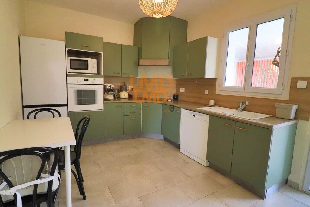 Photo 6 : Saint Maximin: Maison T4 127m2 terrain 1011m2