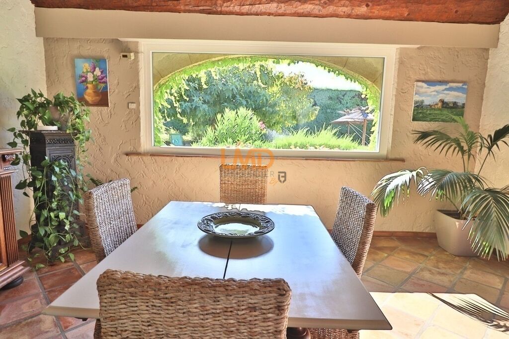 Photo 12 : Trets: maison, appartement et studio sur 11000m2 de terrain