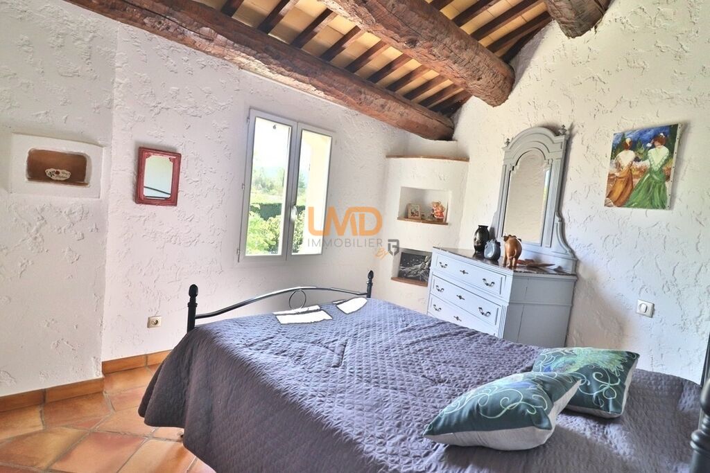 Photo 15 : Trets: maison, appartement et studio sur 11000m2 de terrain