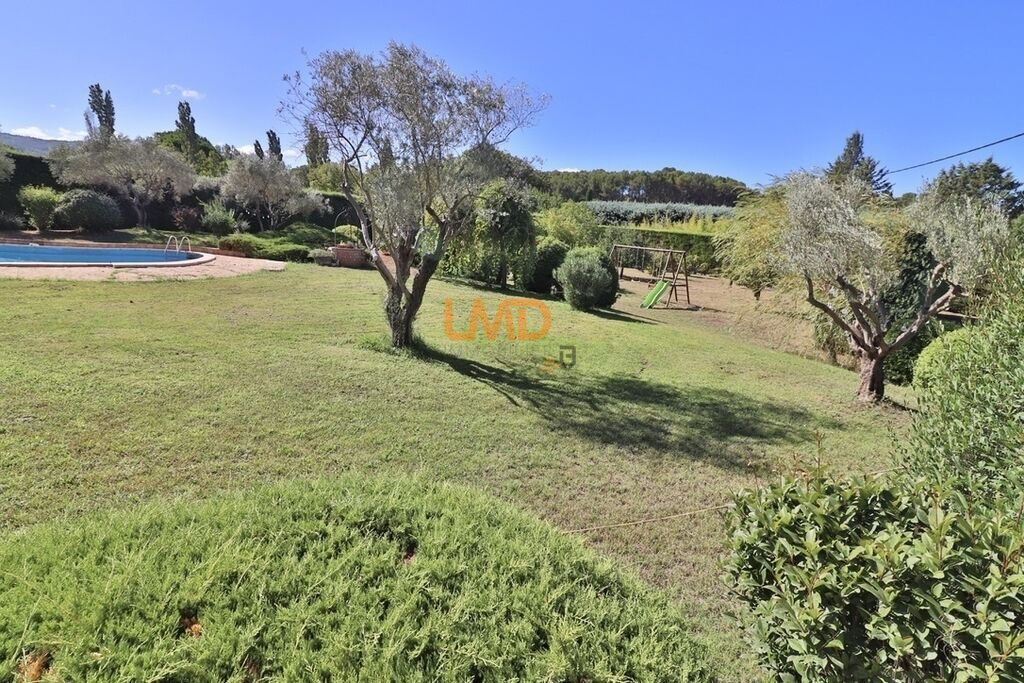 Photo 8 : Trets: maison, appartement et studio sur 11000m2 de terrain