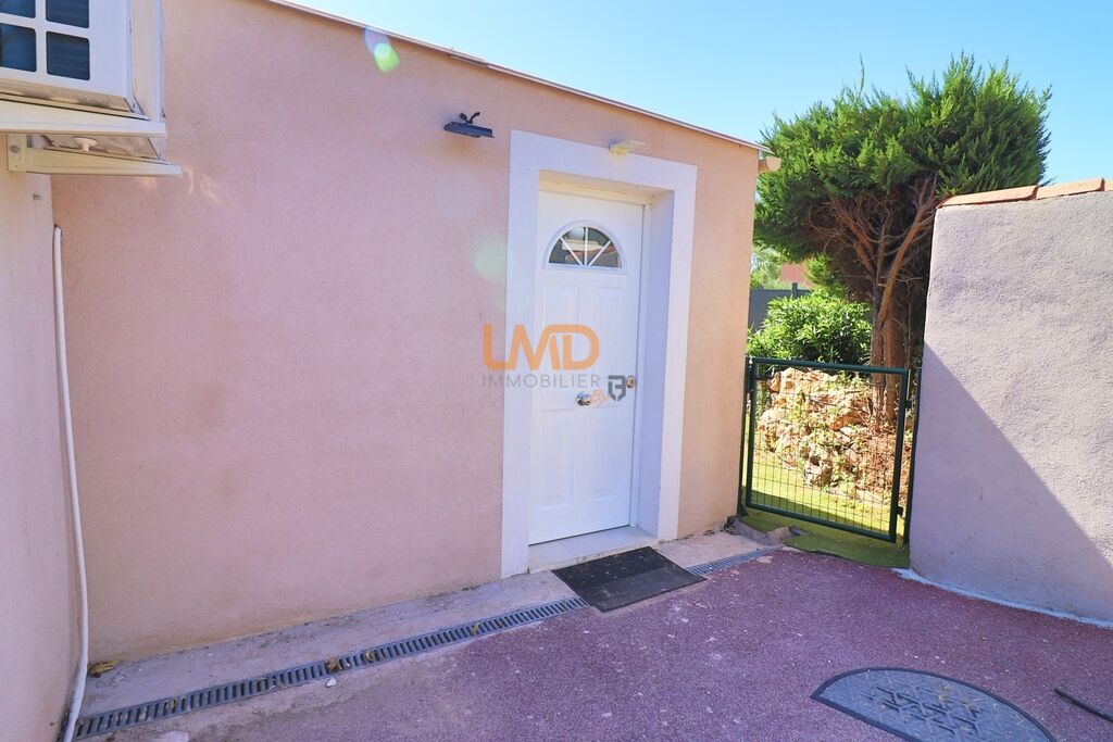 Photo 14 : Taradeau: maison T5 + bureau sur 700m2 avec piscine