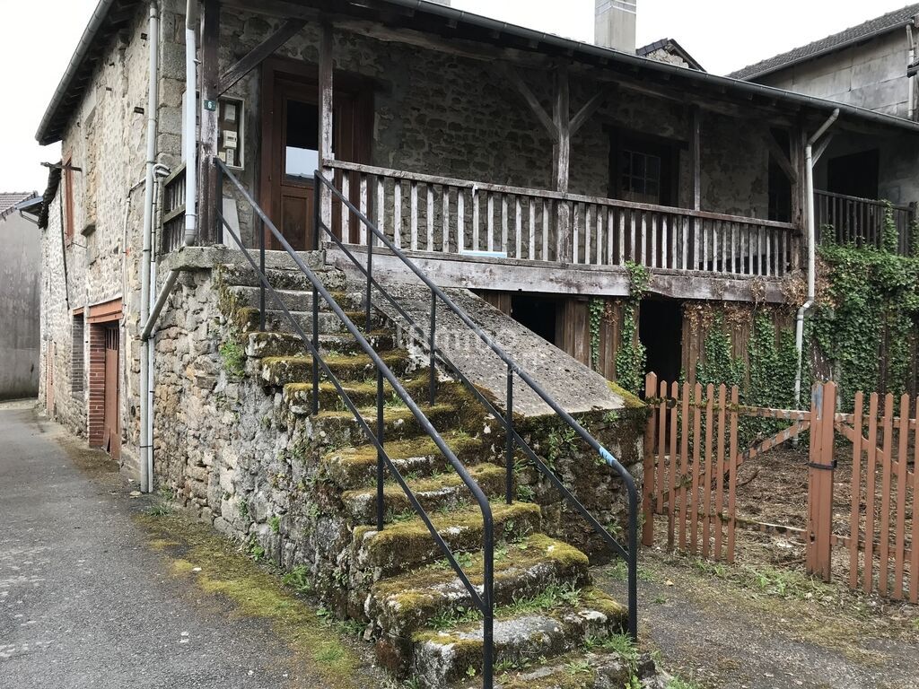 Photo 2 : Maison de village à rénover