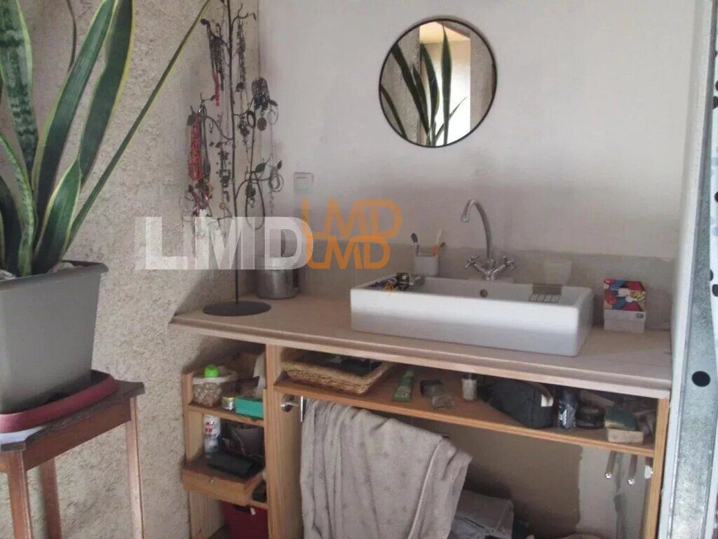 Photo 3 : Maison  T4, jardin et dépendances