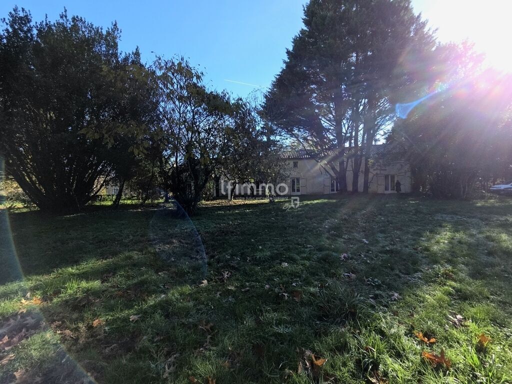 Photo 17 : 🏡 Grande maison familiale – 206 m² – Parcelle 17 457 m²